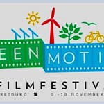 Greenmotions Filmfestival Freiburg 2024: Eröffnungsabend mit Gästen und immersiven Projektionen.